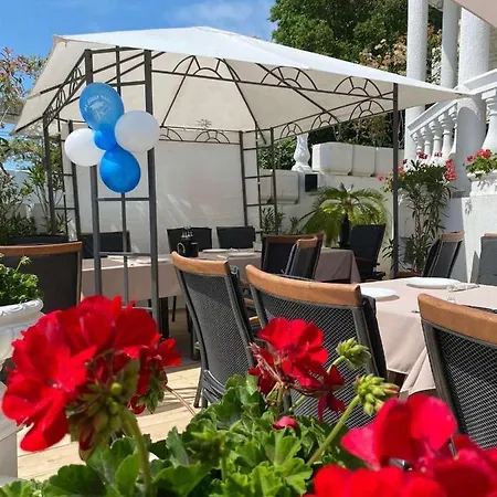 Family Stiva מלון גולדן סנדס