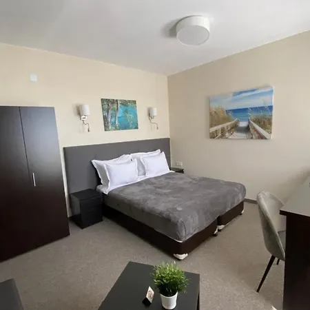 מלון Family Stiva גולדן סנדס